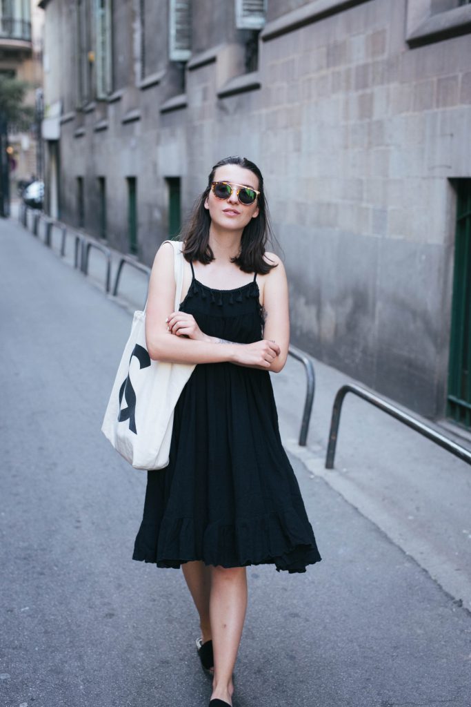 Basicapparel-sophievandaniels-barcelona-travel-traveldiary-polette-boohoo-aceandtate-fashionblogger-12